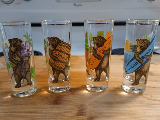4 tall shot glasses California bears 🐻